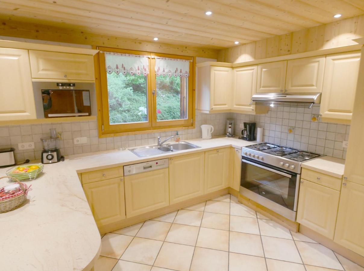 Chalet Adonis - Montriond, Morzine, Avoriaz מראה חיצוני תמונה
